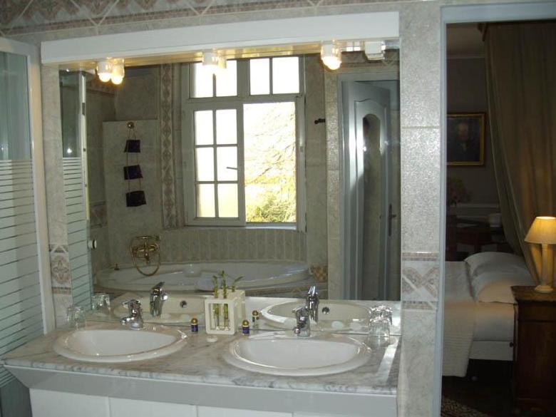 생말로 Manoir De La Baronnie B&B 외부 사진