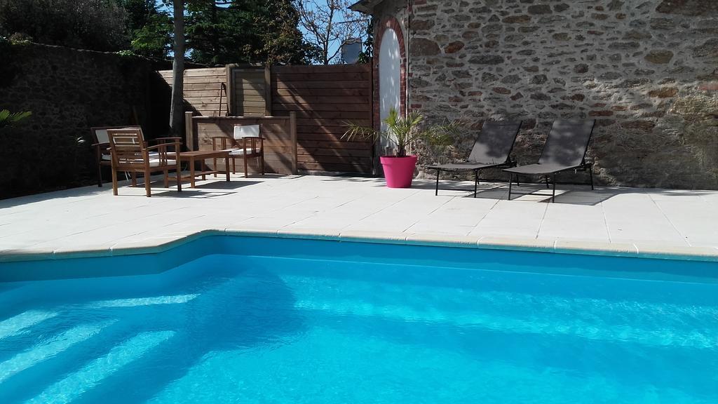 생말로 Manoir De La Baronnie B&B 외부 사진